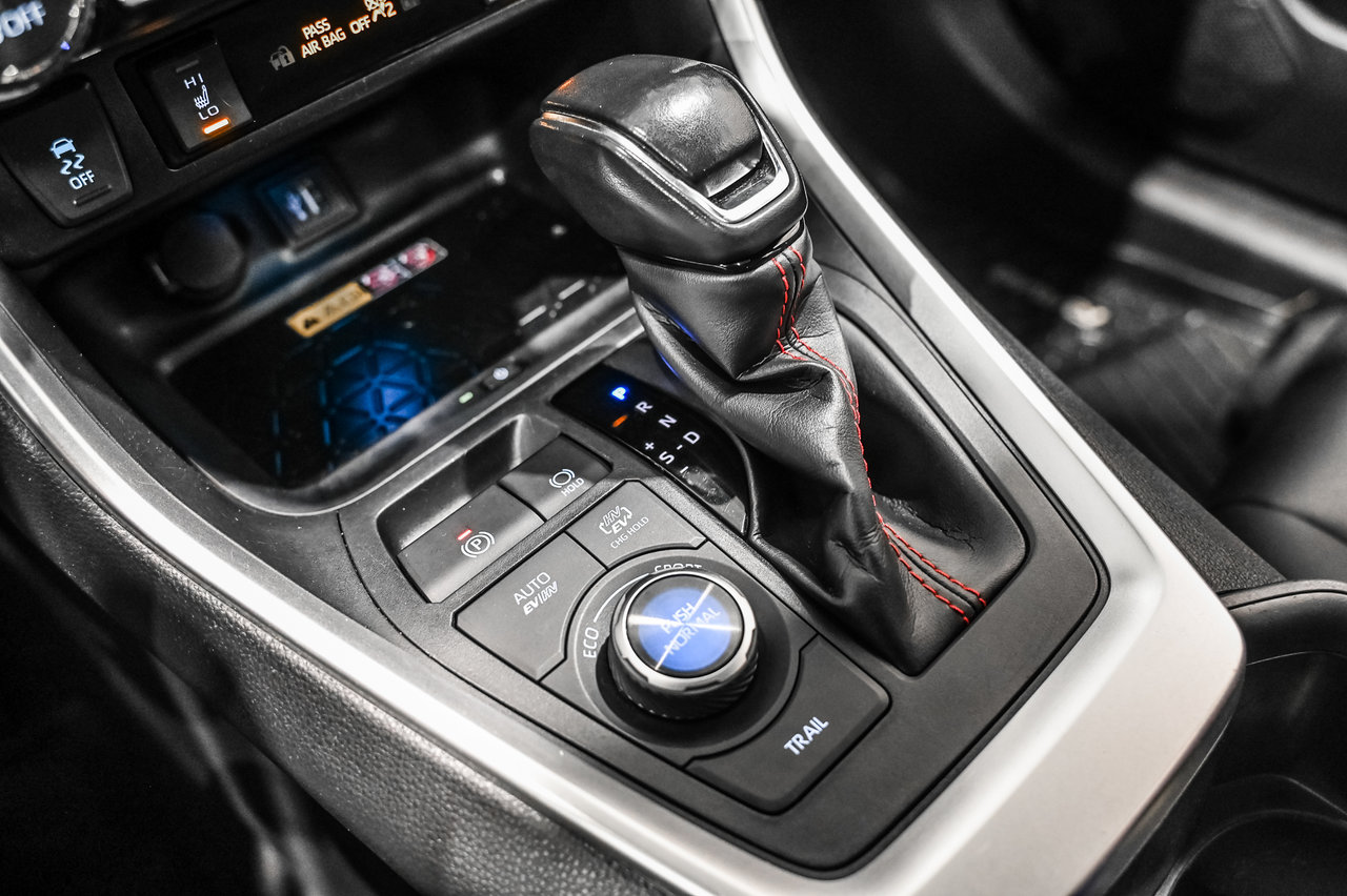 Toyota RAV4 Prime XSE / AWD / CUIR / APPLE CARPLAY / TOIT OUVRANT++ 2024-18