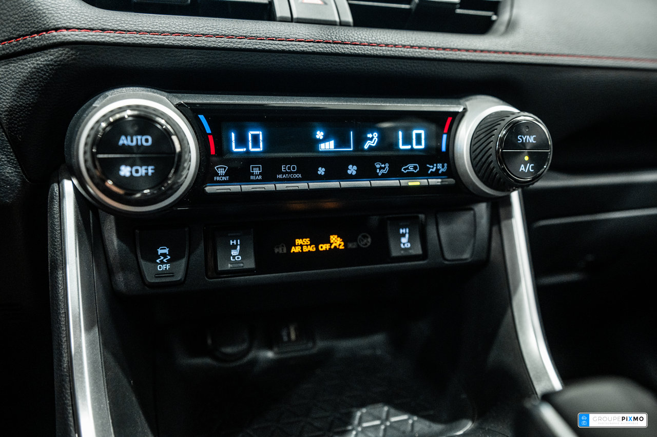 Toyota RAV4 Prime SE / AWD / APPLE CARPLAY / CAMERA DE RECUL +++ 2024-23