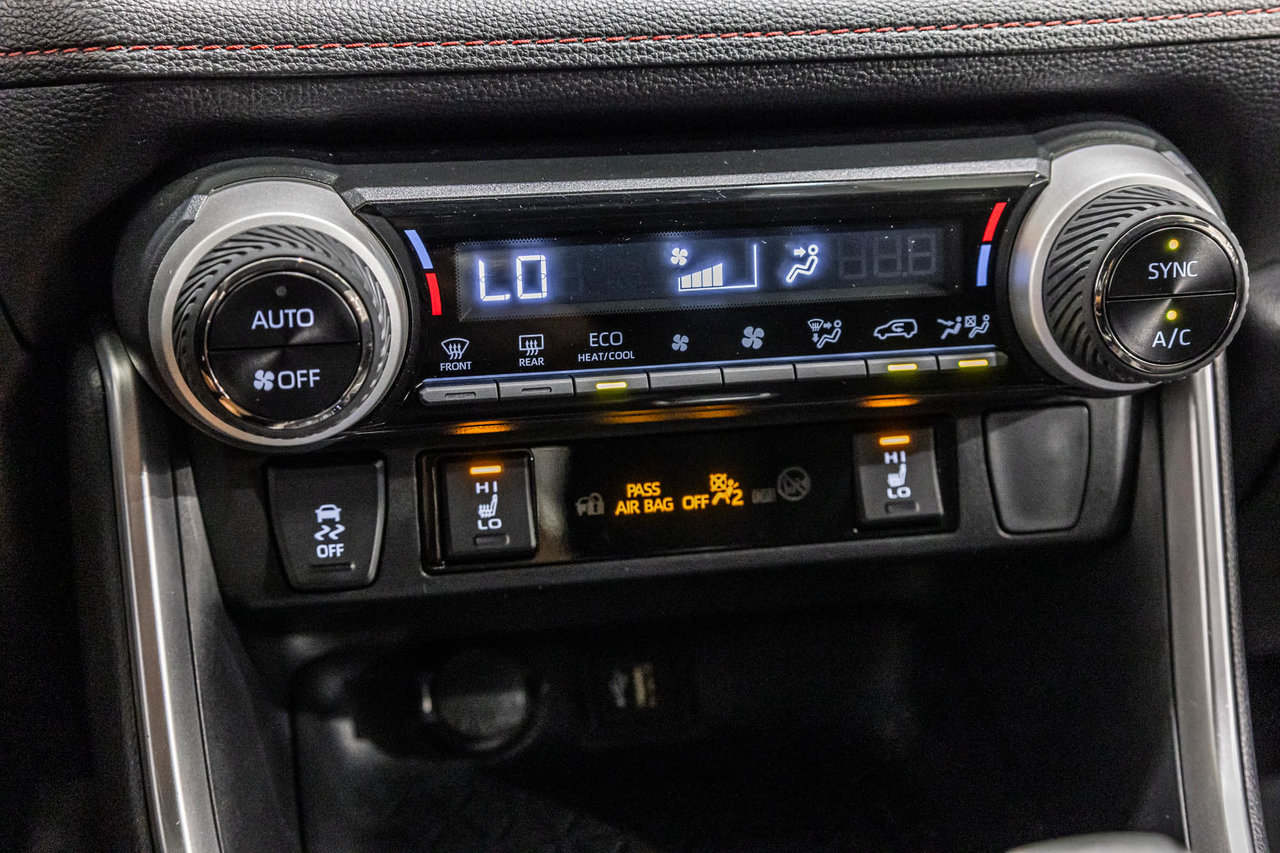 2024 Toyota RAV4 Prime SE / AWD / APPLE CARPLAY / SIÈGES CHAUFFANTS++-25