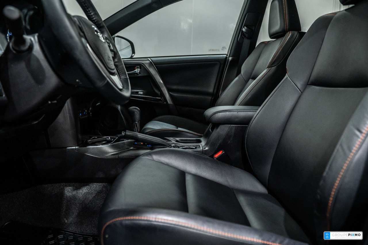 2018 Toyota RAV4 SE / AWD / CUIR / TOIT OUVRANT / CAMÉRA DE RECUL++-14