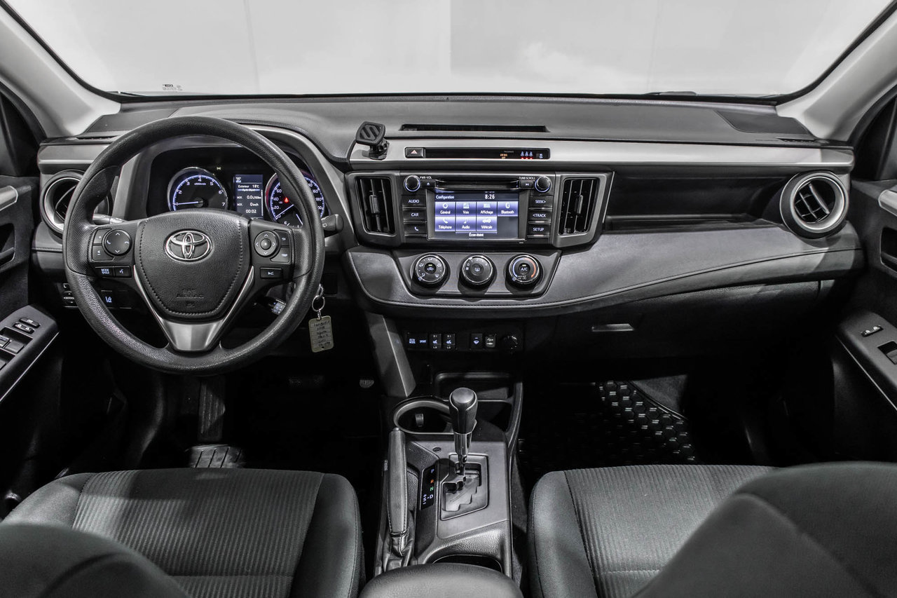 2018 Toyota RAV4 LE / FWD / SIÈGES CHAUFFANTS / CAMÉRA DE RECUL+++-27