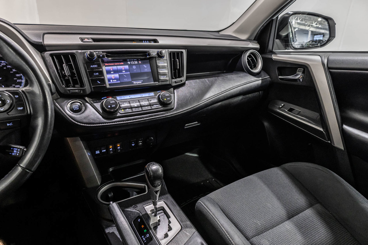 2018 Toyota RAV4 TRAIL / REMORQUAGE 3500LBS / TOIT OUVRANT+++-22