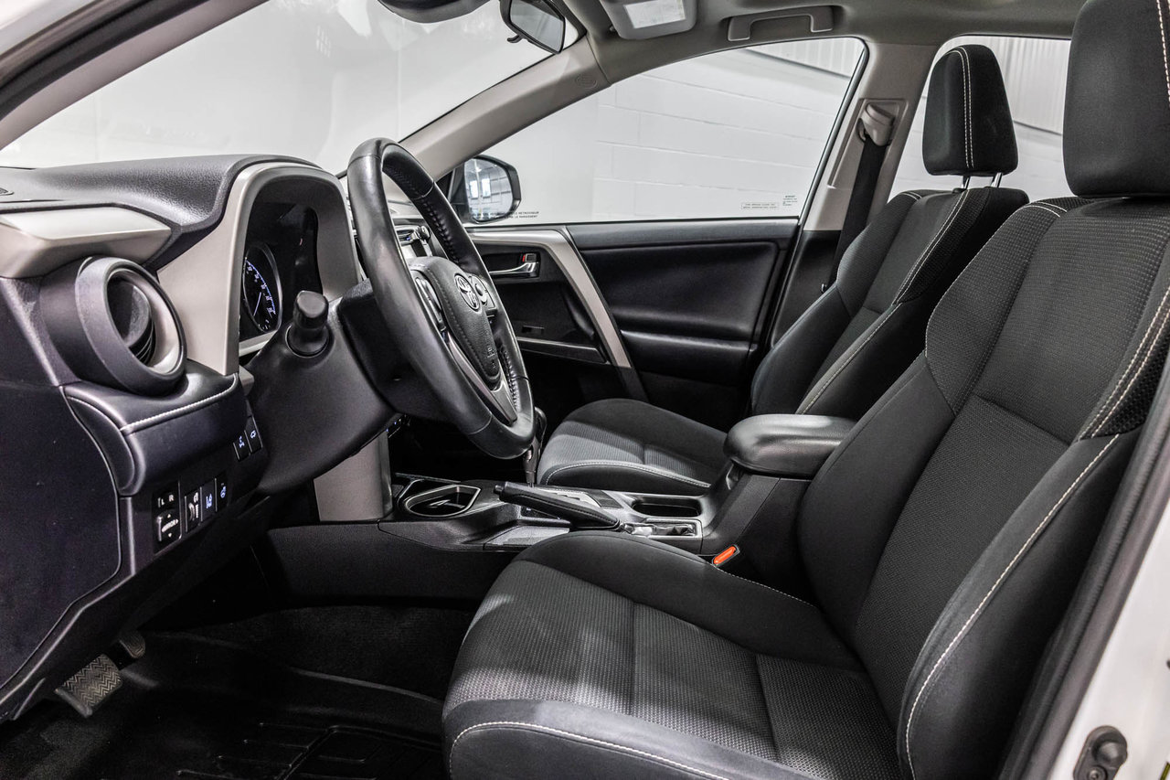 2018 Toyota RAV4 TRAIL / REMORQUAGE 3500LBS / TOIT OUVRANT+++-15