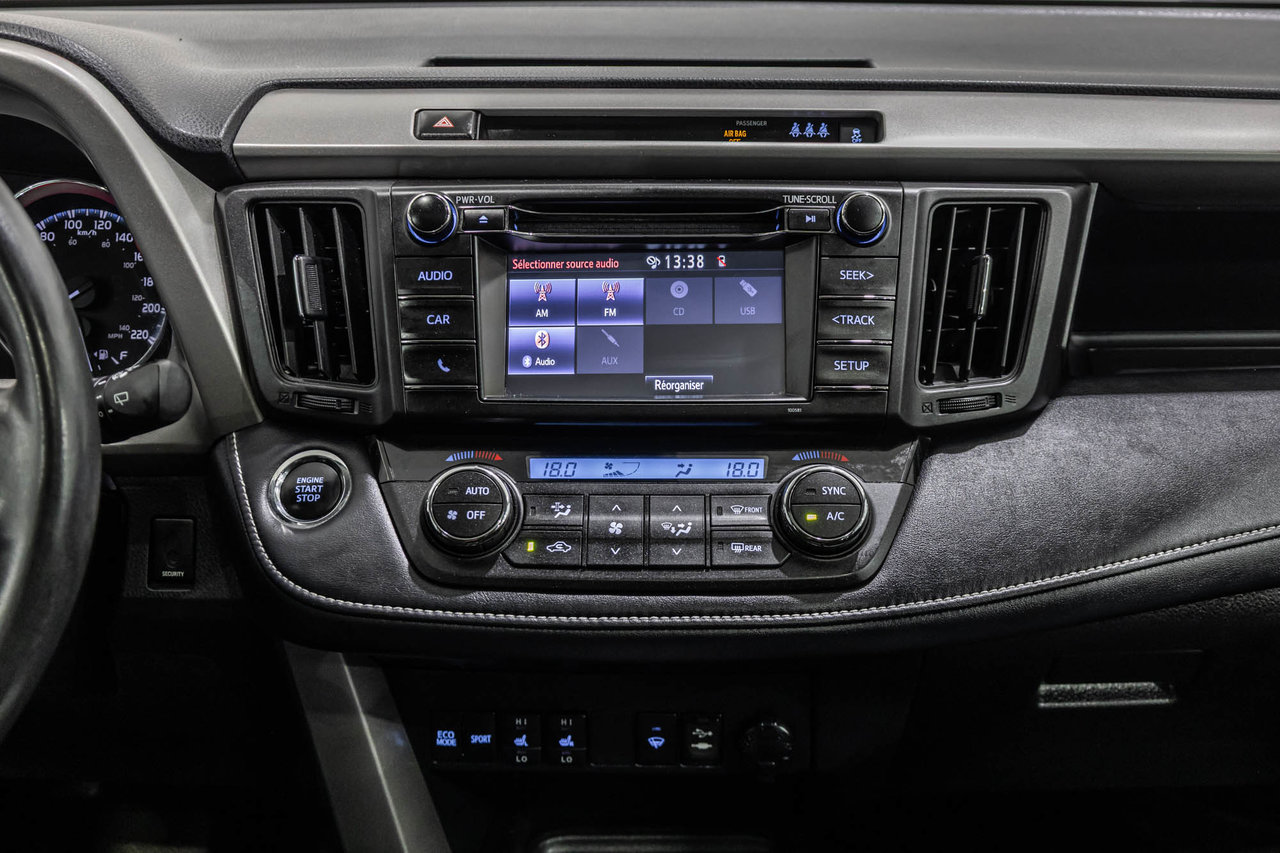 2018 Toyota RAV4 TRAIL / REMORQUAGE 3500LBS / TOIT OUVRANT+++-31