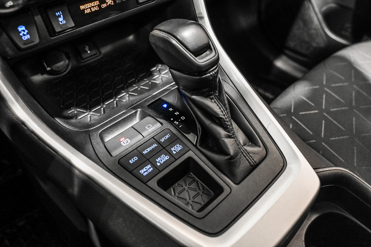 Toyota RAV4 XLE / AWD / TOIT OUVRANT / APPLE CARPLAY / CAMÉRA+ 2021-16