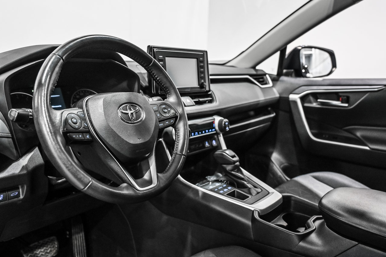 Toyota RAV4 XLE / AWD / TOIT OUVRANT / APPLE CARPLAY / CAMÉRA+ 2021-11
