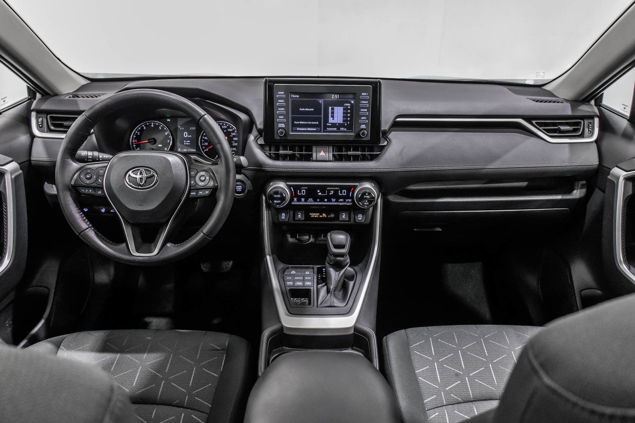 2021 Toyota RAV4 XLE / AWD / TOIT OUVRANT / APPLE CARPLAY / CAMÉRA+-31