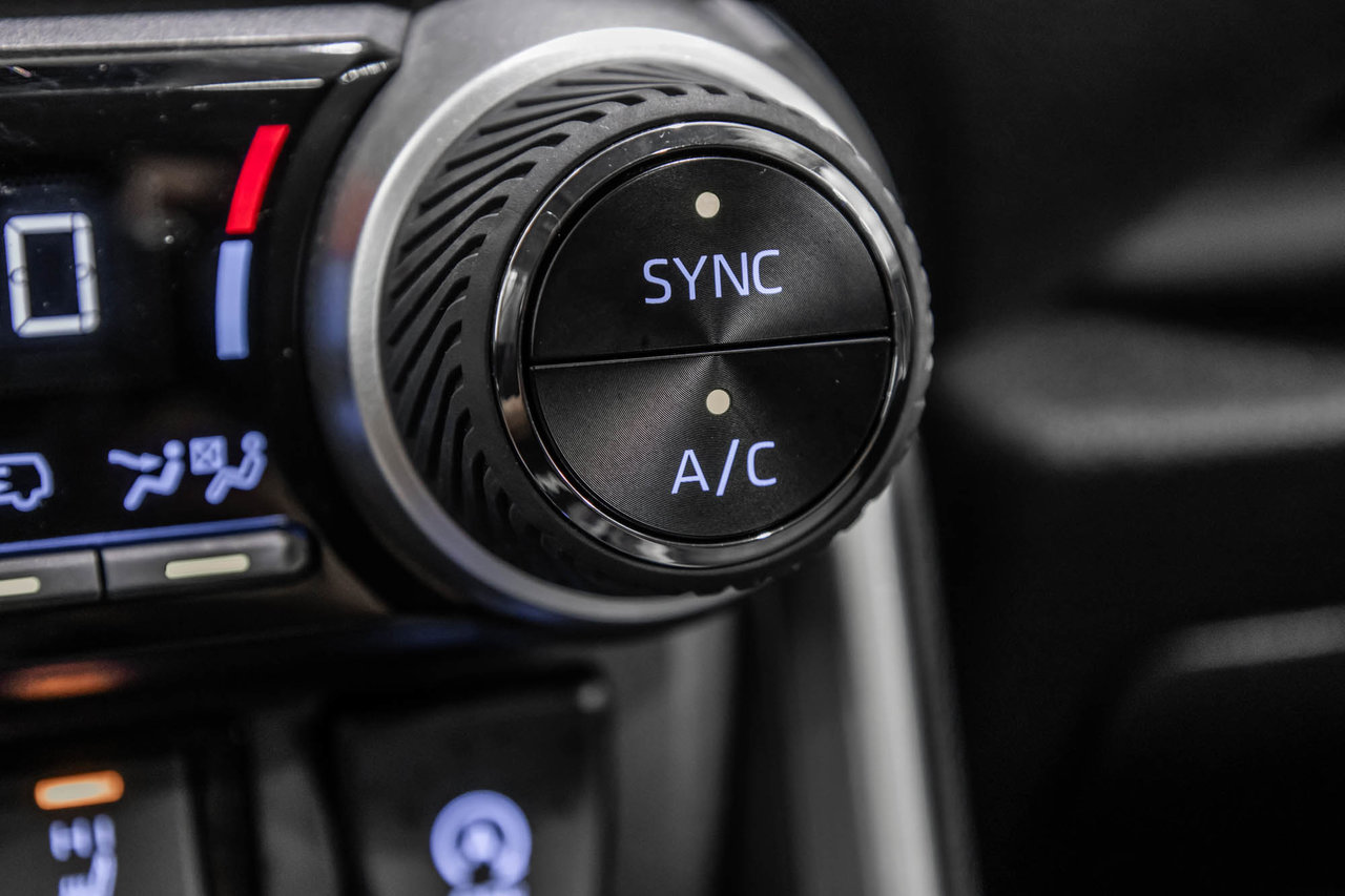 2021 Toyota RAV4 XLE / AWD / TOIT OUVRANT / APPLE CARPLAY / CAMÉRA+-25
