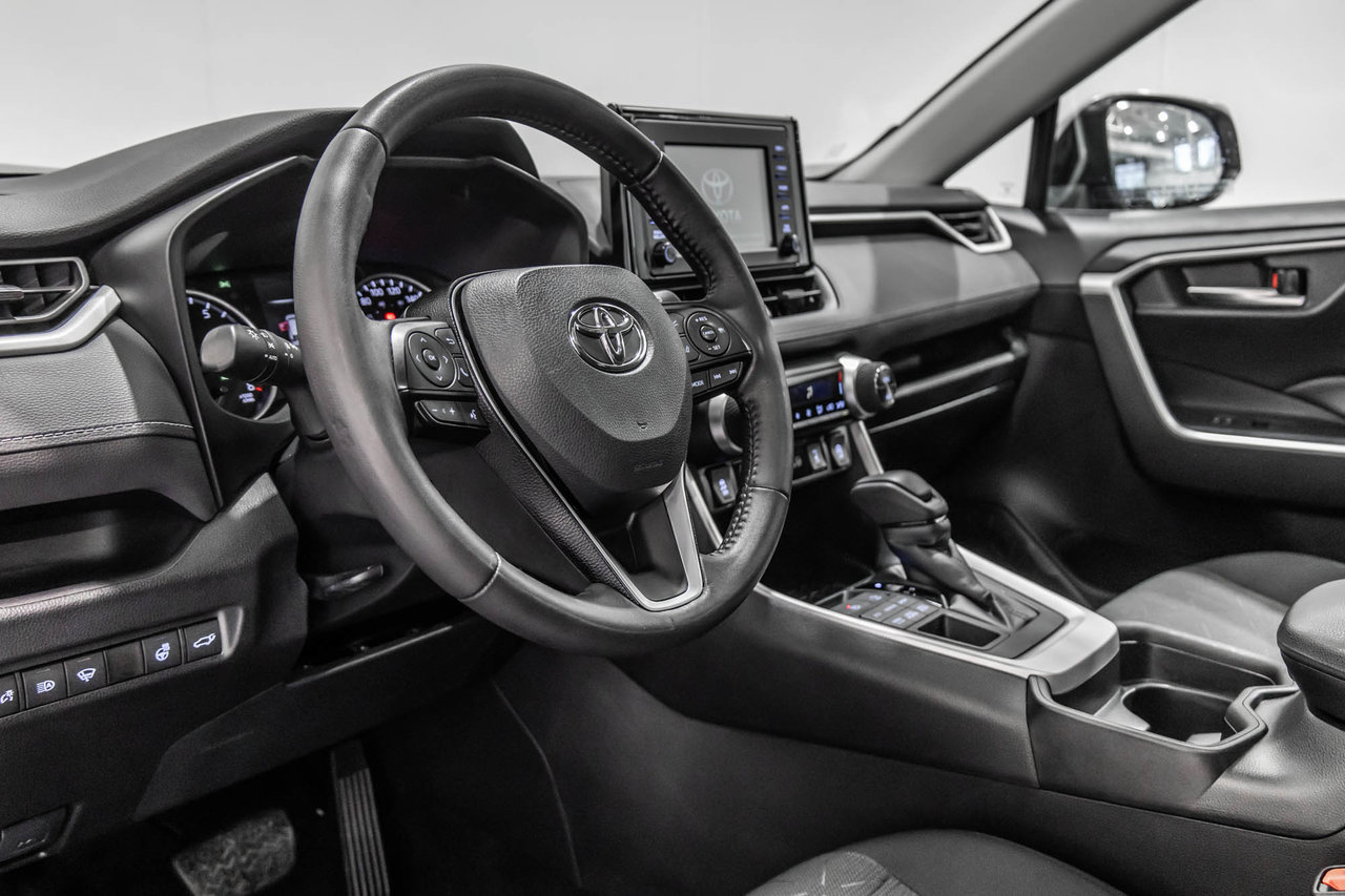 2021 Toyota RAV4 XLE / AWD / TOIT OUVRANT / APPLE CARPLAY / CAMÉRA+-15