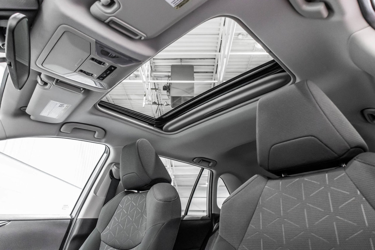 2021 Toyota RAV4 XLE / AWD / TOIT OUVRANT / APPLE CARPLAY / CAMÉRA+-29
