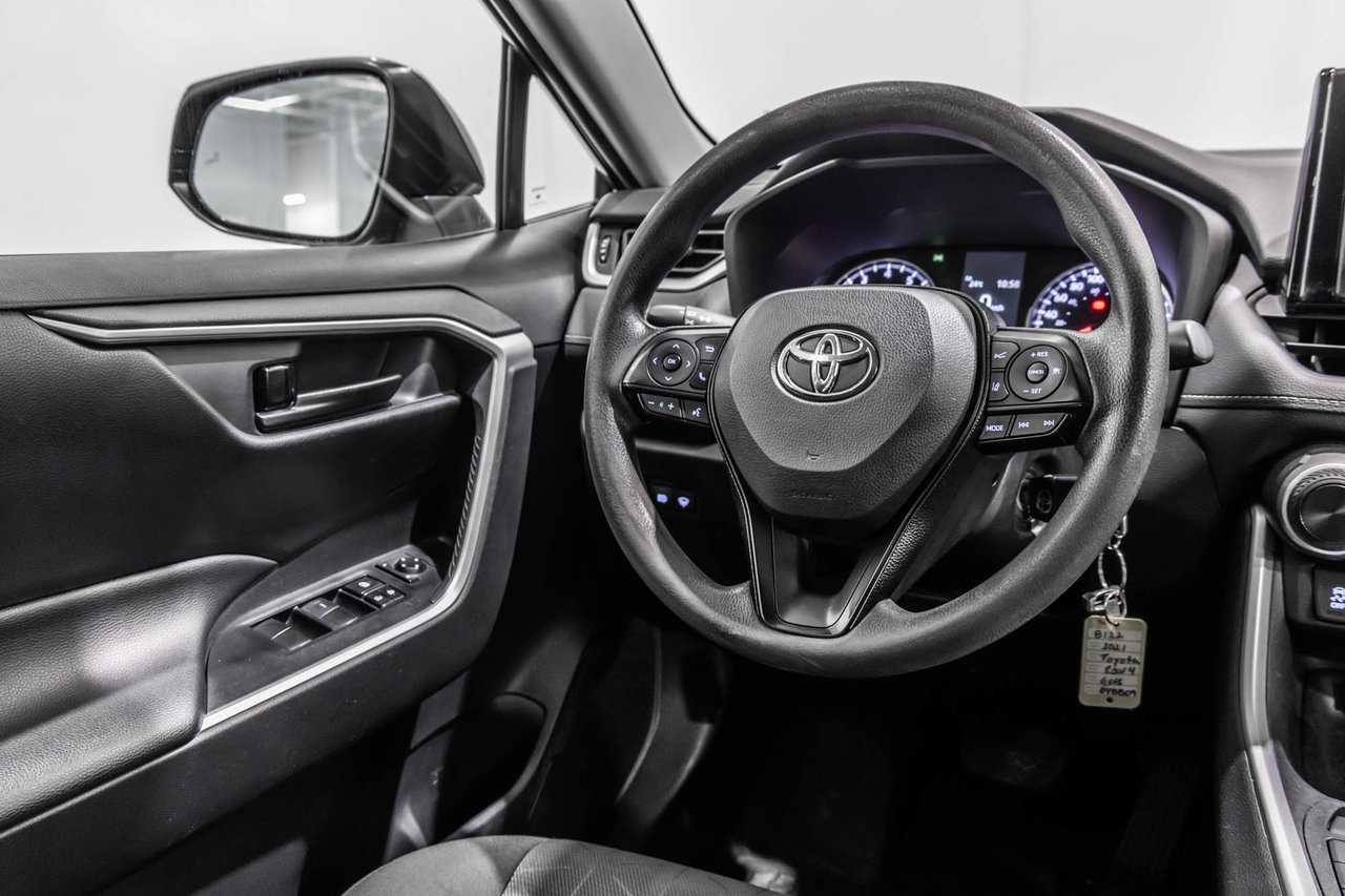 Toyota RAV4 LE / AWD / CAMÉRA DE RECUL / SIÈGES CHAUFFANTS +++ 2021-28