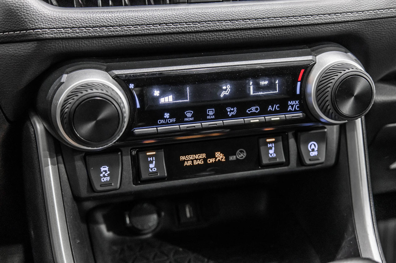 Toyota RAV4 LE / AWD / CAMÉRA DE RECUL / SIÈGES CHAUFFANTS +++ 2021-20