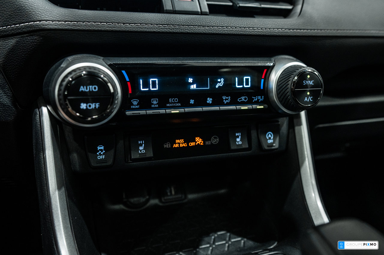 2023 Toyota RAV4 XLE / AWD / TOIT / MAGS / CAMÉRA+++-23