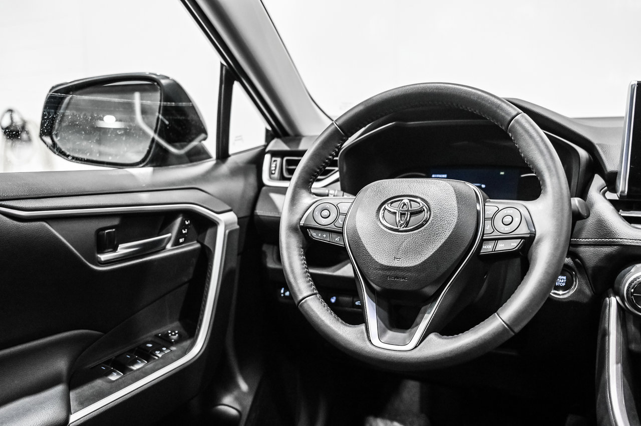 2023 Toyota RAV4 XLE / PREMIUM / AWD / CUIR / APPLE CARPLAY ++-25