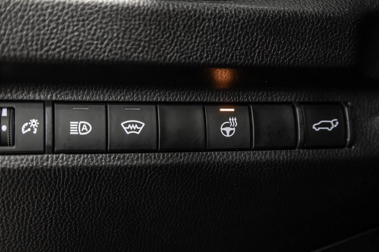 2023 Toyota RAV4 XLE / AWD / TOIT / APPLE CARPLAY / CAMERA +++-17