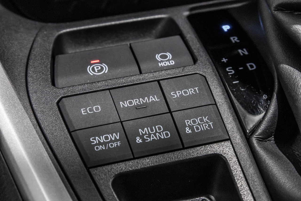 2023 Toyota RAV4 XLE / AWD / TOIT / APPLE CARPLAY / CAMERA +++-27