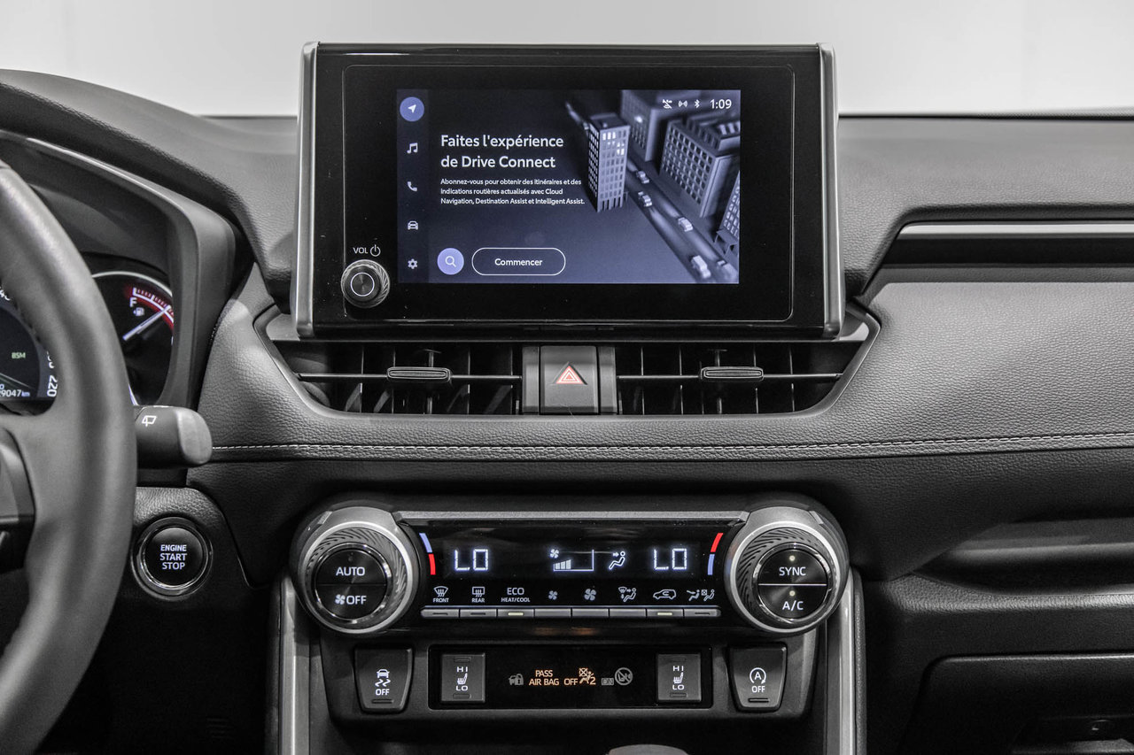 2023 Toyota RAV4 XLE / AWD / TOIT / APPLE CARPLAY / CAMERA +++-35
