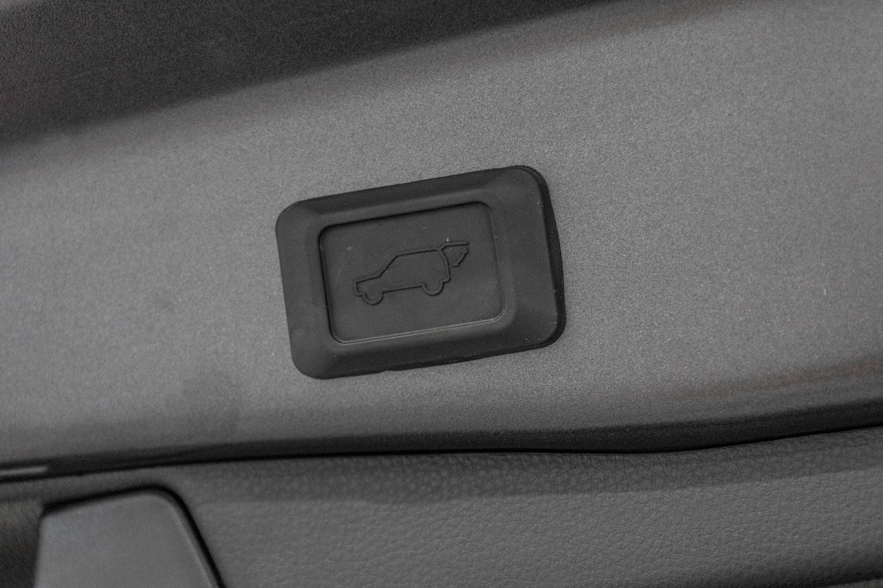 2023 Toyota RAV4 XLE / AWD / TOIT / APPLE CARPLAY / CAMERA +++-12