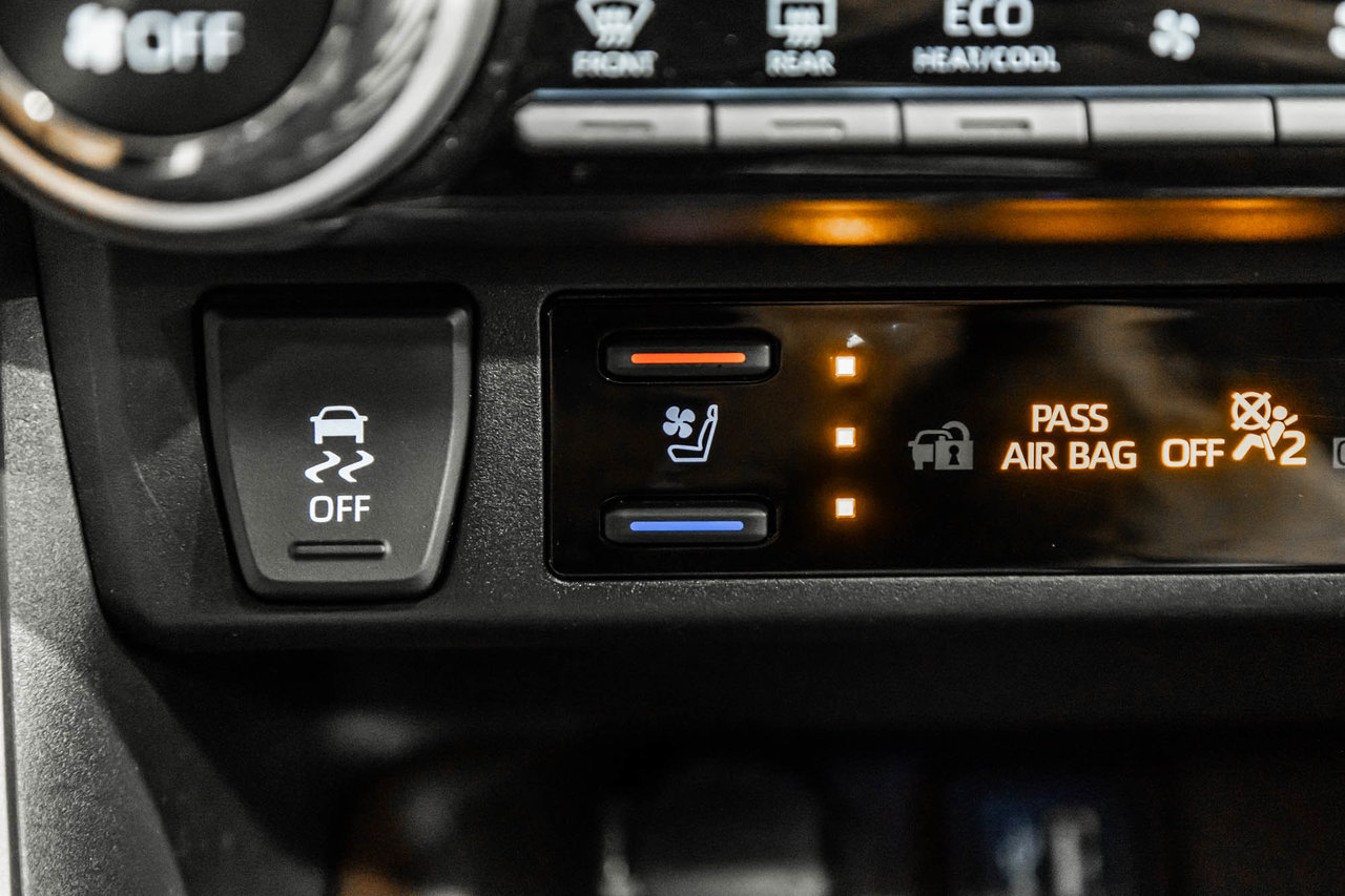 2023 Toyota RAV4 LIMITED / AWD / CUIR / SIÈGES CHAUFFANTS / CAMÉRA-25