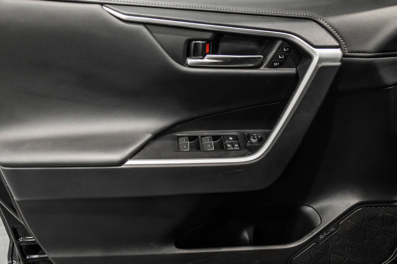 2023 Toyota RAV4 LIMITED / AWD / CUIR / SIÈGES CHAUFFANTS / CAMÉRA-12