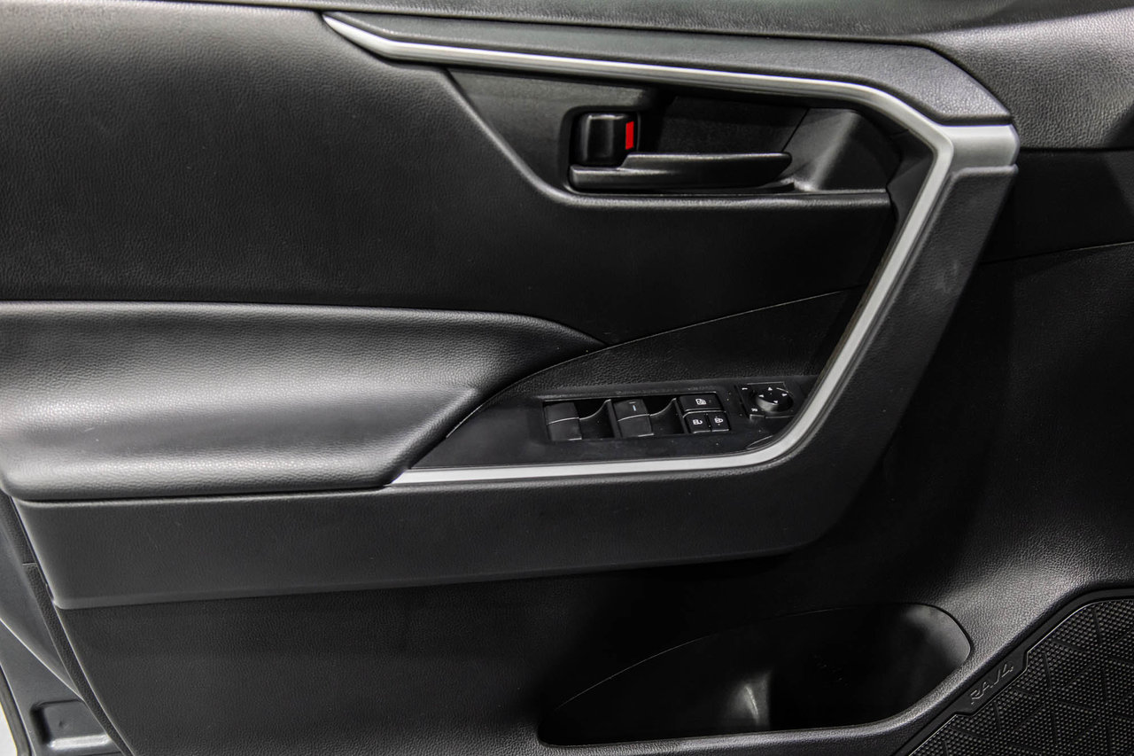 2023 Toyota RAV4 LE / AWD / CAMÉRA DE RECUL / SIÈGES CHAUFFANTS +++-11