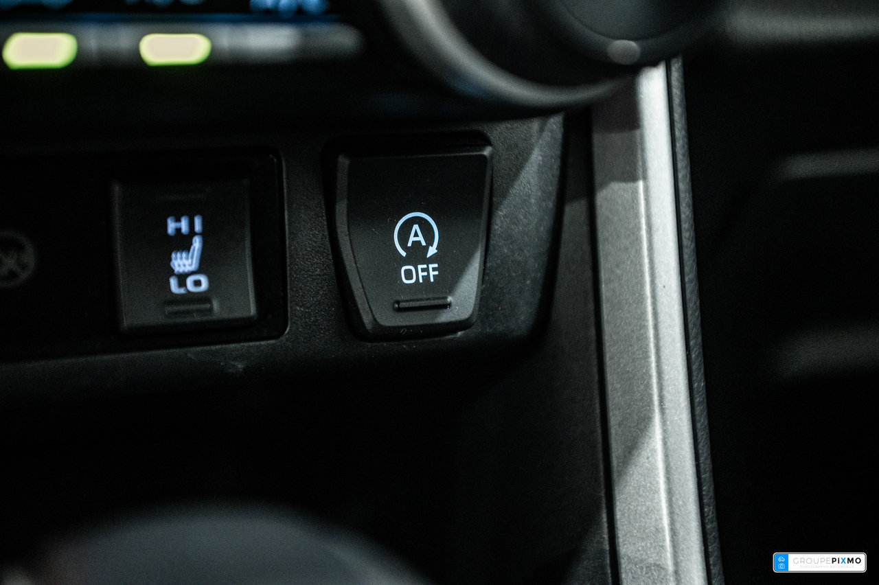 Toyota RAV4 LE / AWD / CAMÉRA DE RECUL / SIÈGES CHAUFFANTS +++ 2024-23