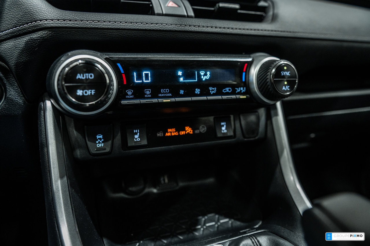 2024 Toyota RAV4 Hybrid HYBRID / XLE / AWD / TOIT / MAGS+++-23