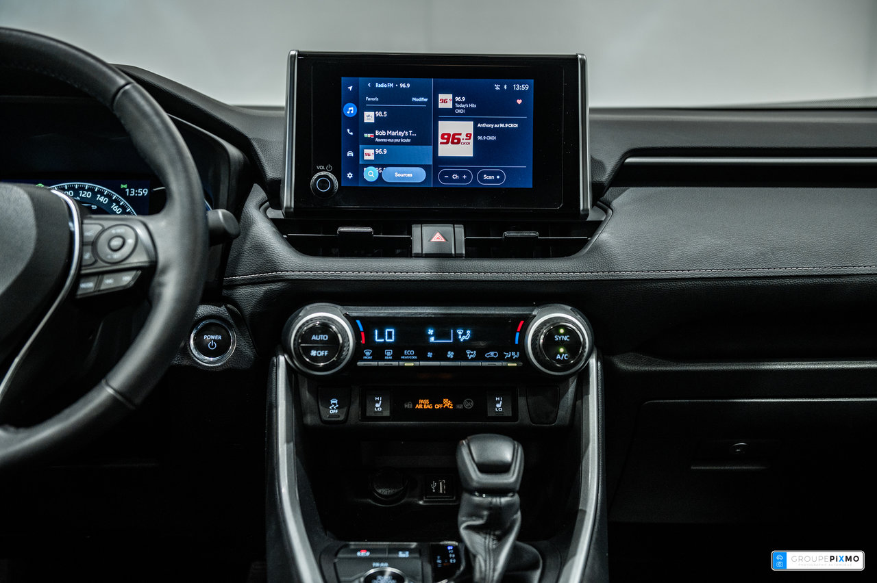 2024 Toyota RAV4 Hybrid HYBRID / XLE / AWD / TOIT / MAGS+++-32