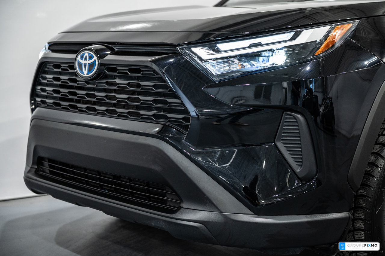 2024 Toyota RAV4 Hybrid HYBRID / XLE / AWD / TOIT / MAGS+++-3