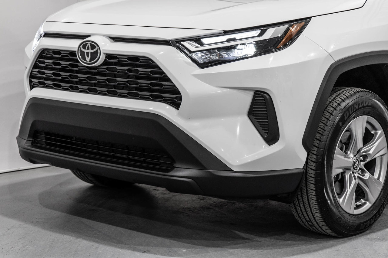 2024 Toyota RAV4 XLE / AWD / TOIT OUVRANT / APPLE CARPLAY / CAMÉRA+-3