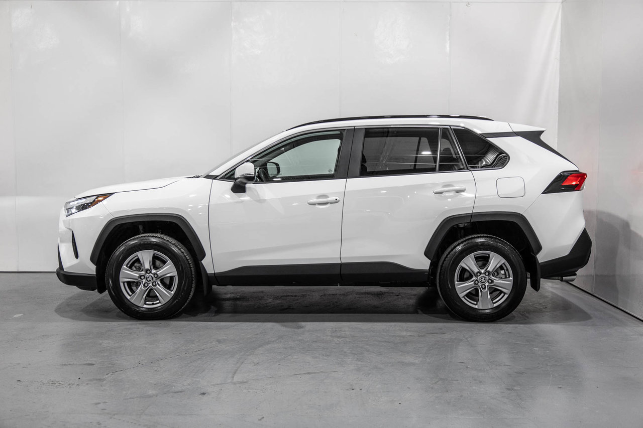 2024 Toyota RAV4 XLE / AWD / TOIT OUVRANT / APPLE CARPLAY / CAMÉRA+-6