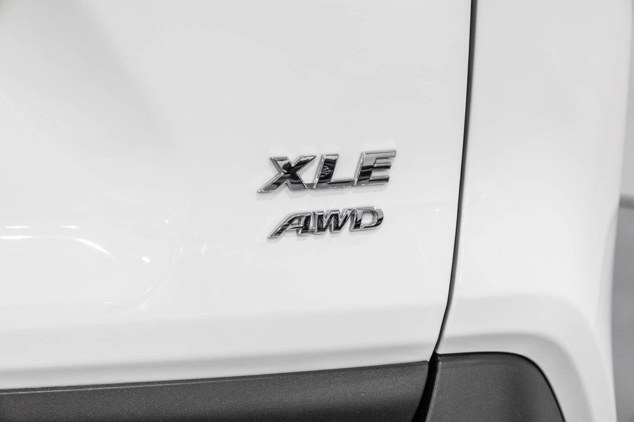 2024 Toyota RAV4 XLE / AWD / TOIT OUVRANT / APPLE CARPLAY / CAMÉRA+-10