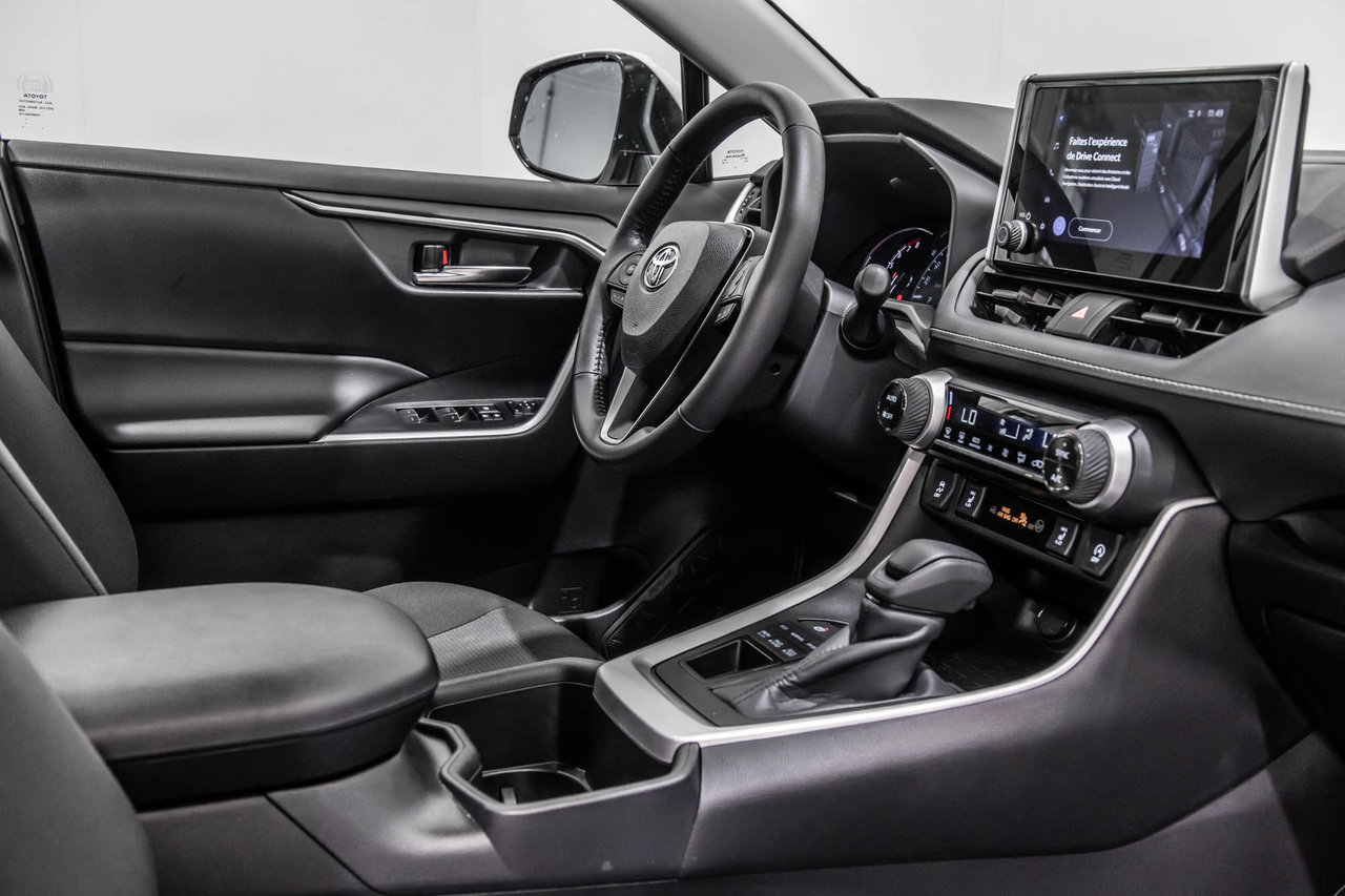 2024 Toyota RAV4 XLE / AWD / TOIT OUVRANT / APPLE CARPLAY / CAMÉRA+-37