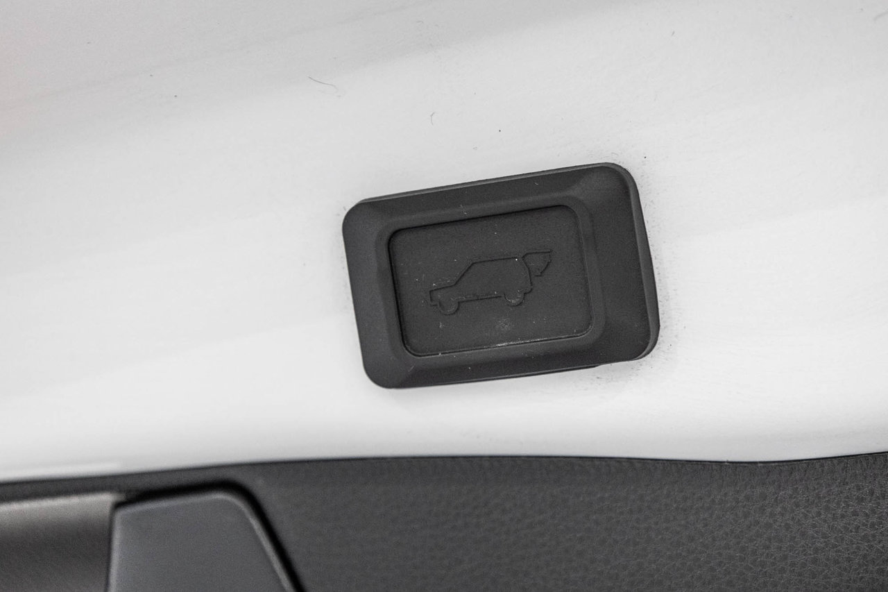 2024 Toyota RAV4 XLE / AWD / TOIT OUVRANT / APPLE CARPLAY / CAMÉRA+-12