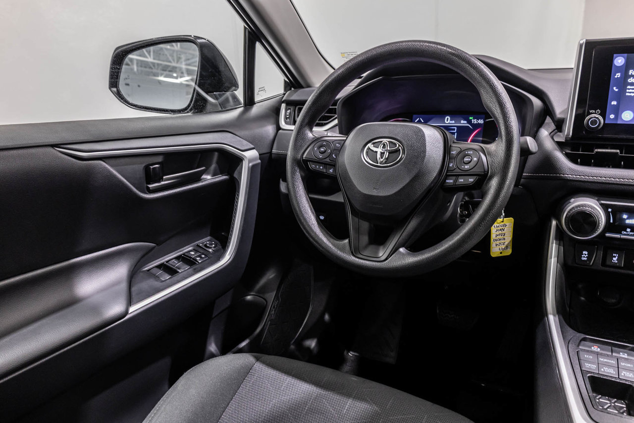 2024 Toyota RAV4 LE / AWD / CAMÉRA DE RECUL / SIÈGES CHAUFFANTS +++-28