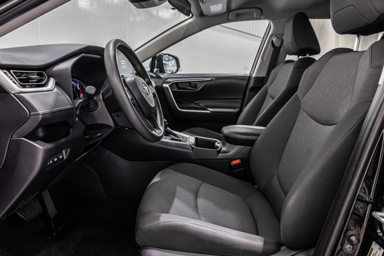 2024 Toyota RAV4 LE / AWD / CAMÉRA DE RECUL / SIÈGES CHAUFFANTS +++-13