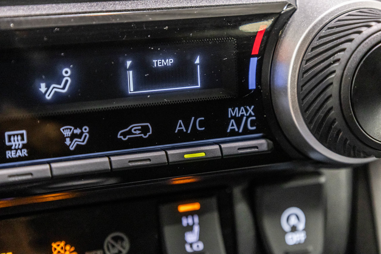 2024 Toyota RAV4 LE / AWD / CAMÉRA DE RECUL / SIÈGES CHAUFFANTS +++-20