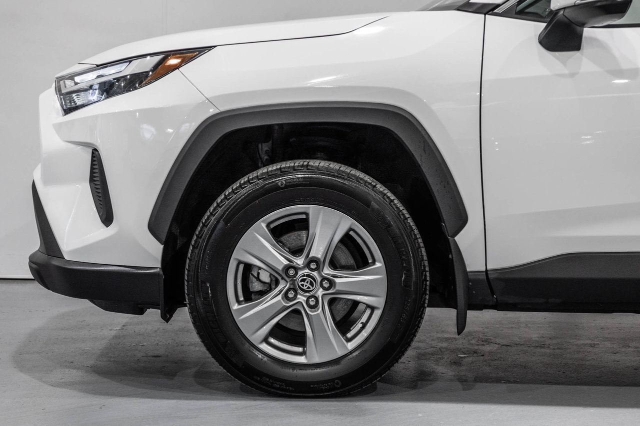 2024 Toyota RAV4 XLE / AWD / TOIT OUVRANT / APPLE CARPLAY / CAMÉRA+-5