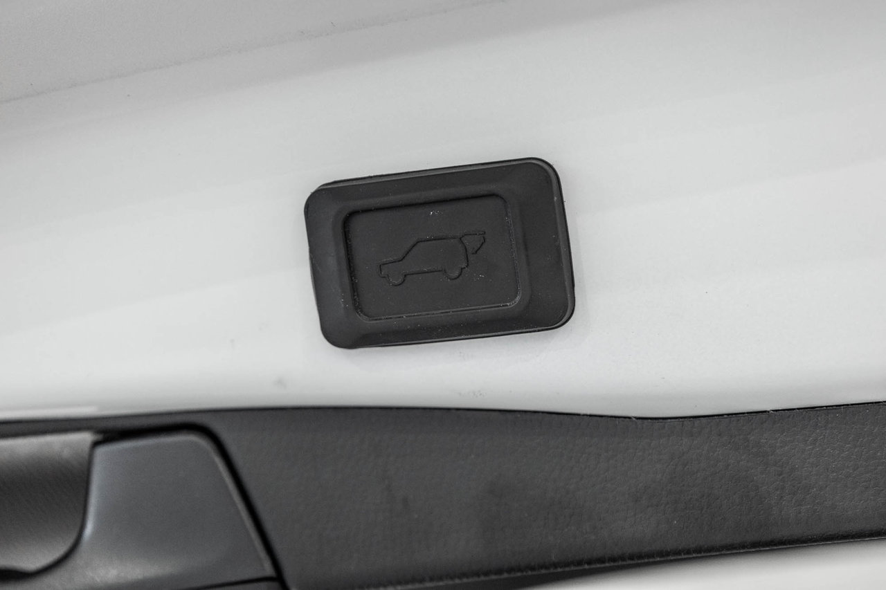 2024 Toyota RAV4 XLE / AWD / TOIT OUVRANT / APPLE CARPLAY / CAMÉRA+-12