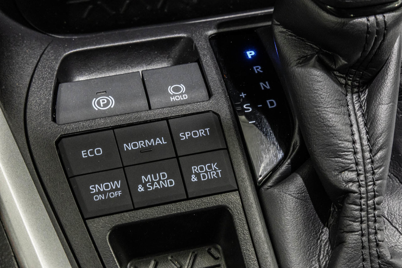 2024 Toyota RAV4 XLE / AWD / TOIT OUVRANT / APPLE CARPLAY / CAMÉRA+-26