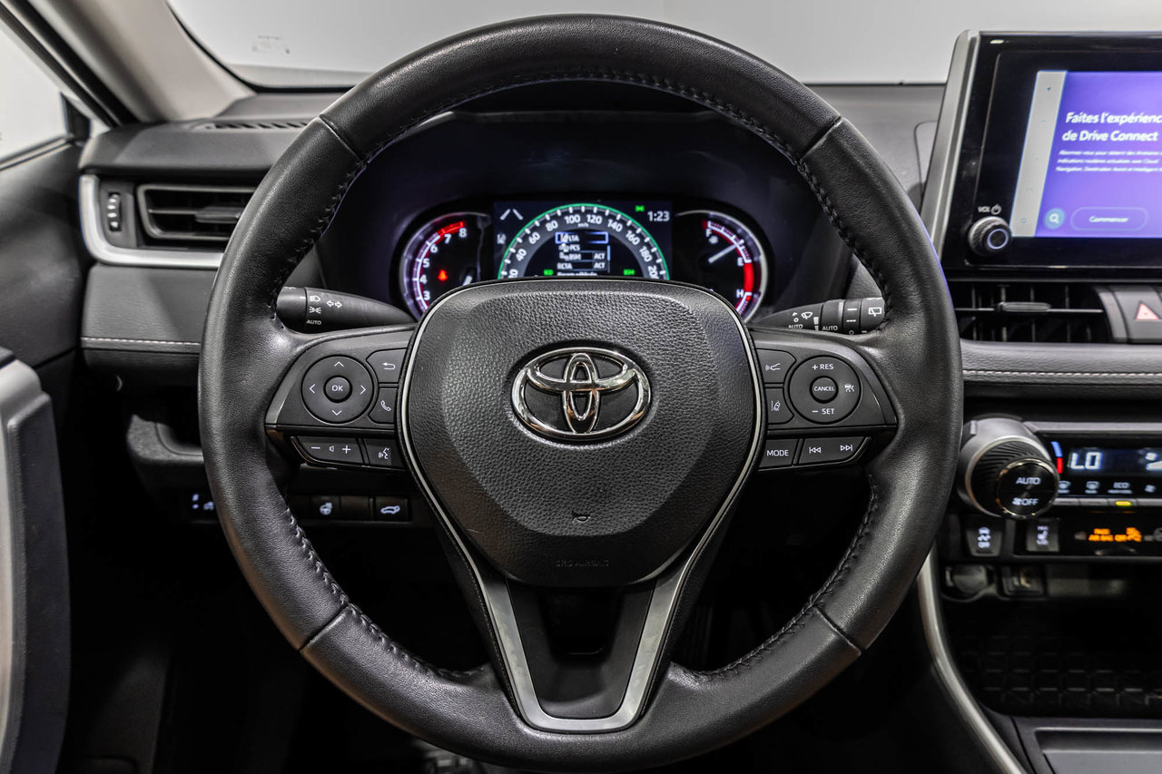 2024 Toyota RAV4 XLE / AWD / TOIT OUVRANT / APPLE CARPLAY / CAMÉRA+-18