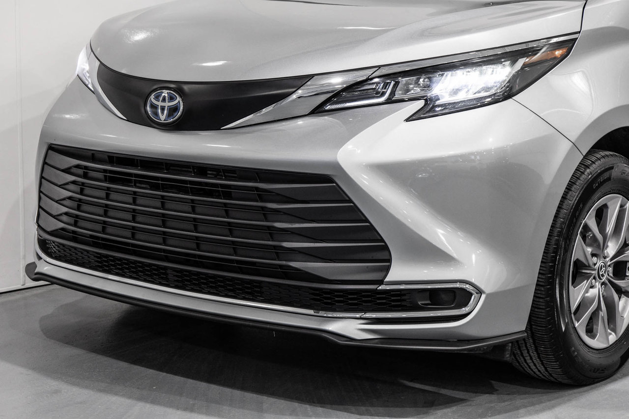 2023 Toyota Sienna Hybrid XLE / HYBRIDE / CUIR / APPLE CARPLAY / CAMÉRA+++-3