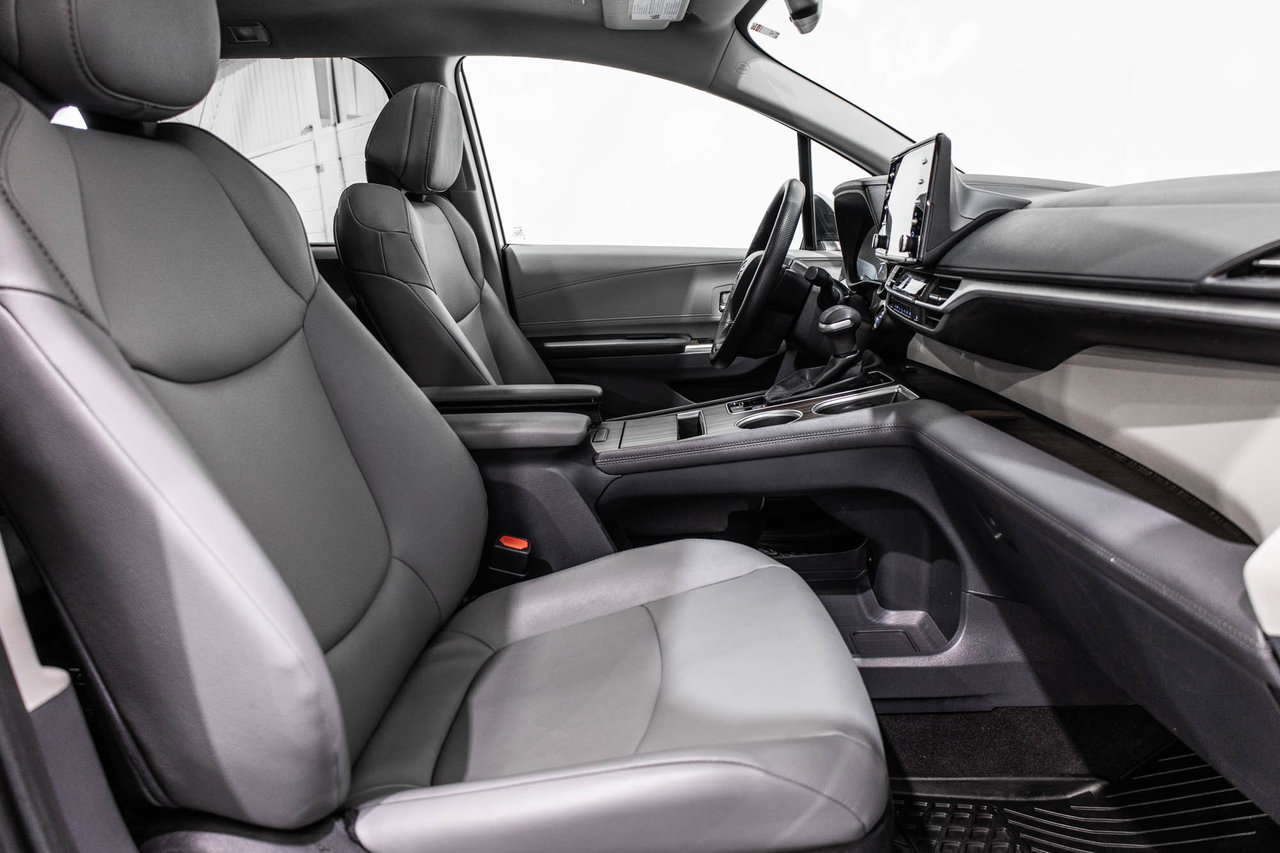 2023 Toyota Sienna Hybrid XLE / HYBRIDE / CUIR / APPLE CARPLAY / CAMÉRA+++-39