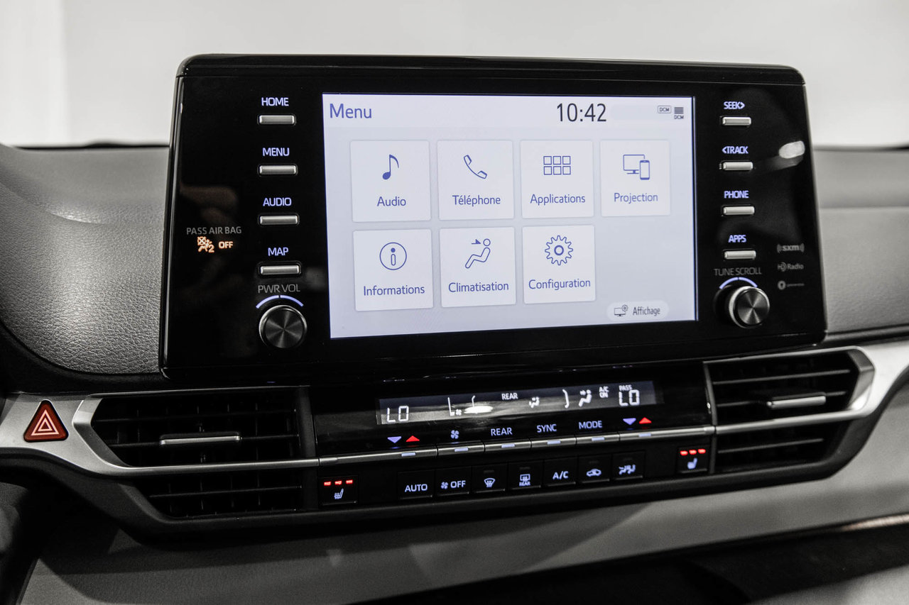 2023 Toyota Sienna Hybrid XLE / HYBRIDE / CUIR / APPLE CARPLAY / CAMÉRA+++-24