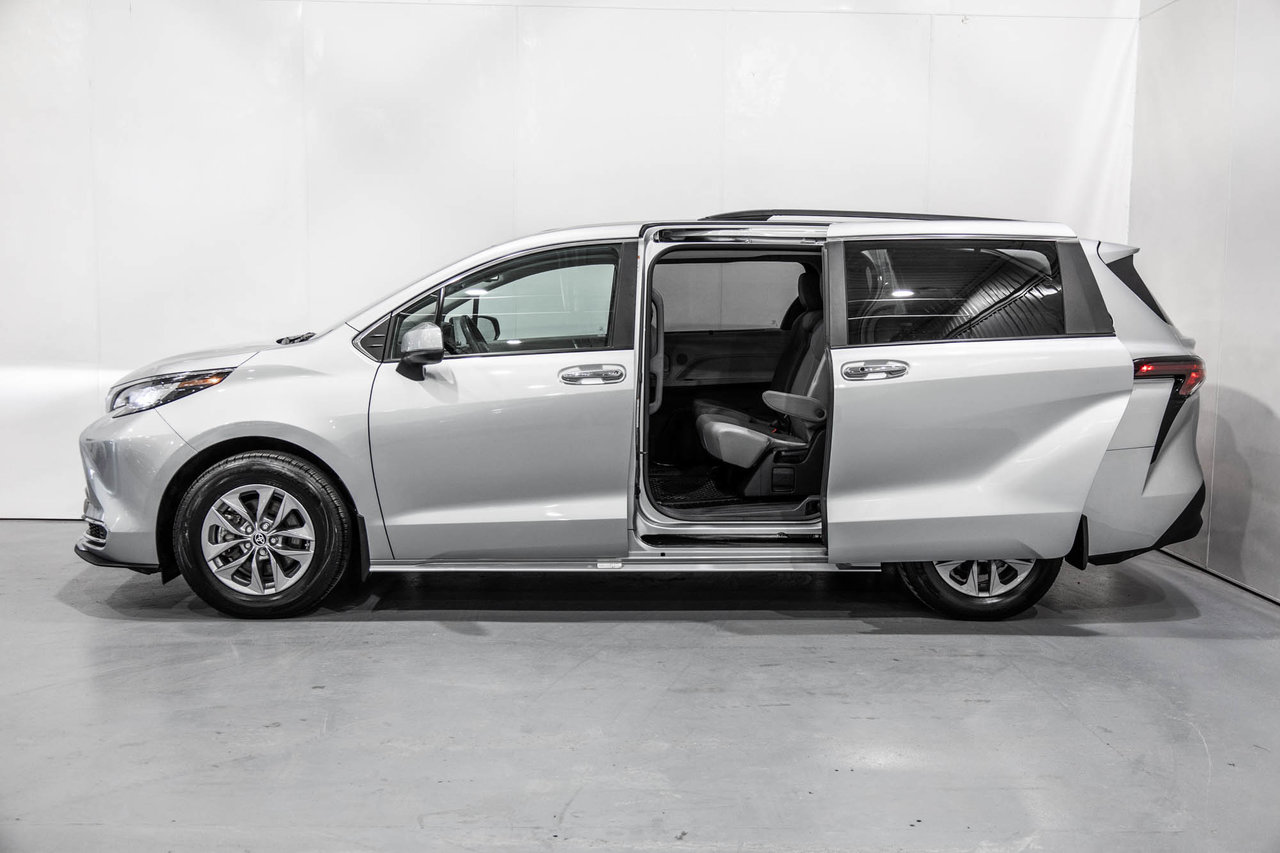 2023 Toyota Sienna Hybrid XLE / HYBRIDE / CUIR / APPLE CARPLAY / CAMÉRA+++-7
