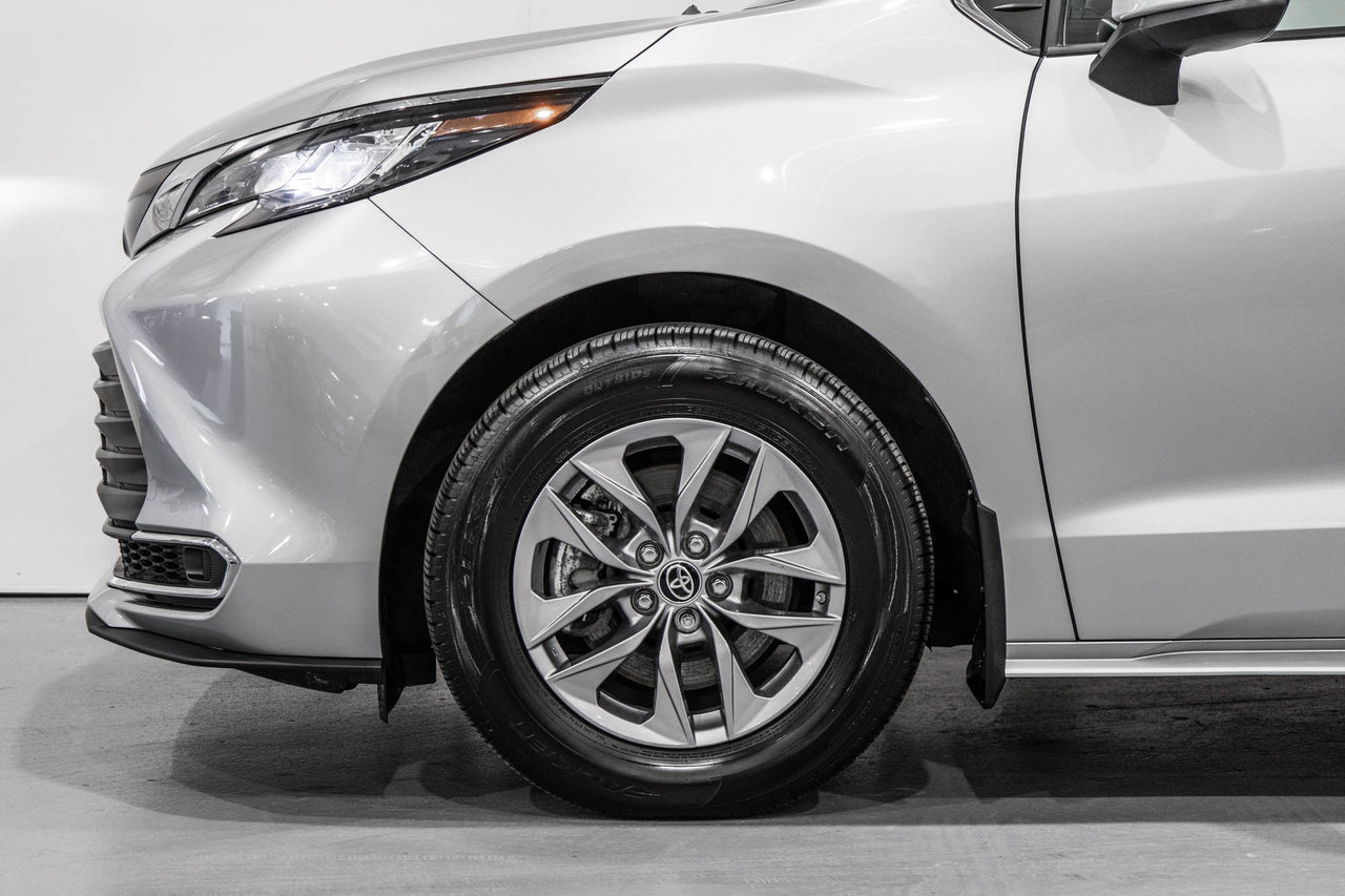 2023 Toyota Sienna Hybrid XLE / HYBRIDE / CUIR / APPLE CARPLAY / CAMÉRA+++-5