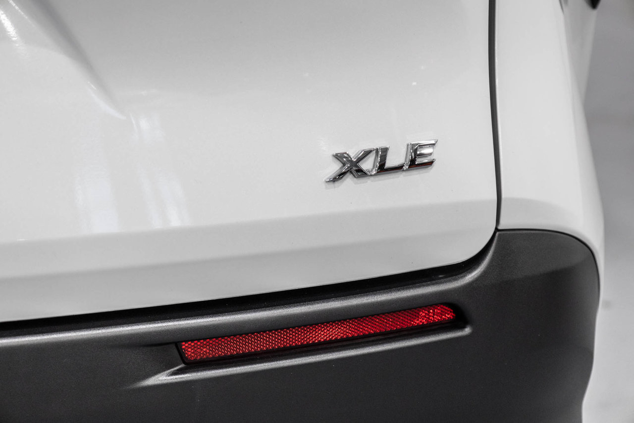 2025 Toyota Sienna Hybrid XLE / HYBRIDE / CUIR / APPLE CARPLAY / CAMÉRA+++-12