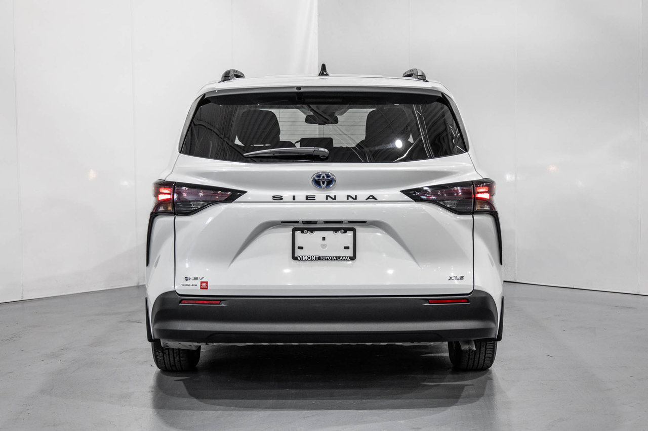 2025 Toyota Sienna Hybrid XLE / HYBRIDE / CUIR / APPLE CARPLAY / CAMÉRA+++-9