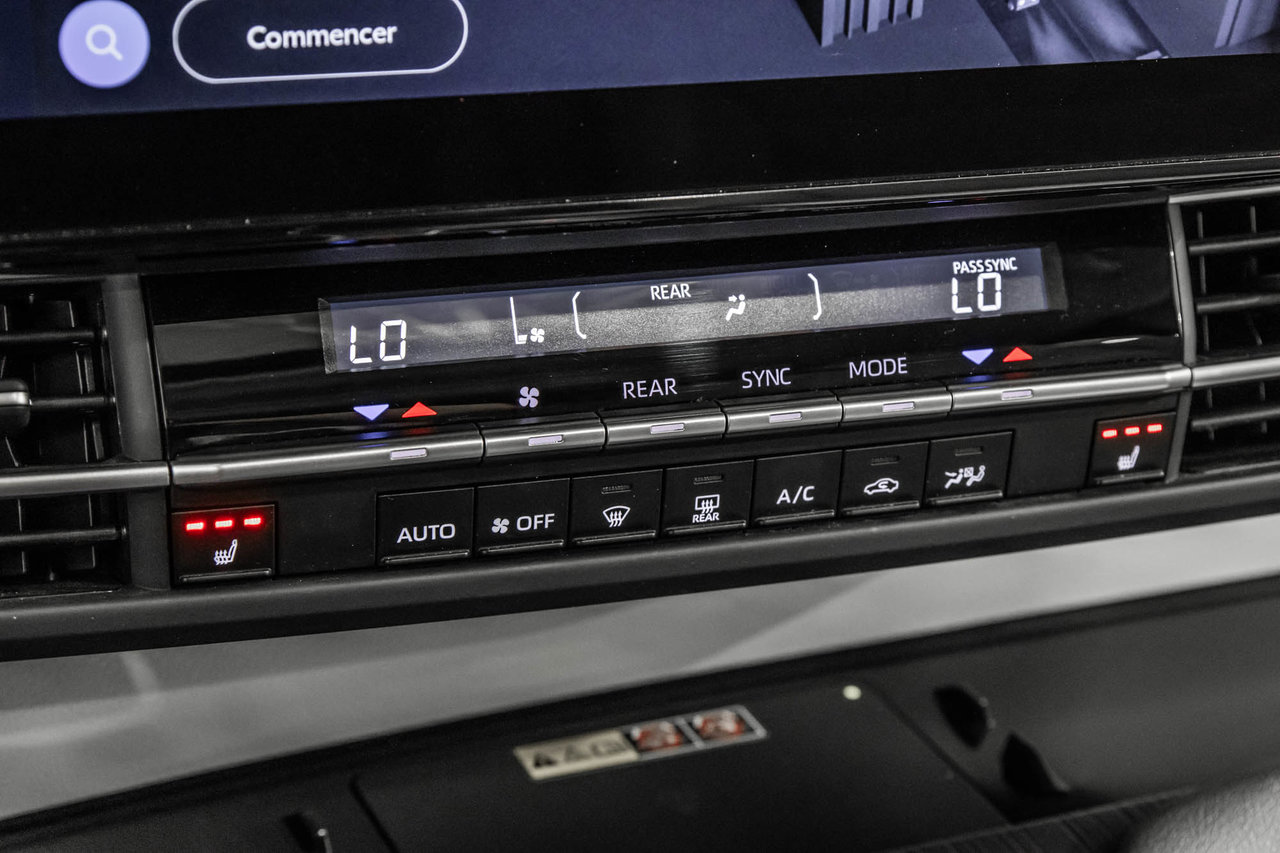 2025 Toyota Sienna Hybrid XLE / HYBRIDE / CUIR / APPLE CARPLAY / CAMÉRA+++-26
