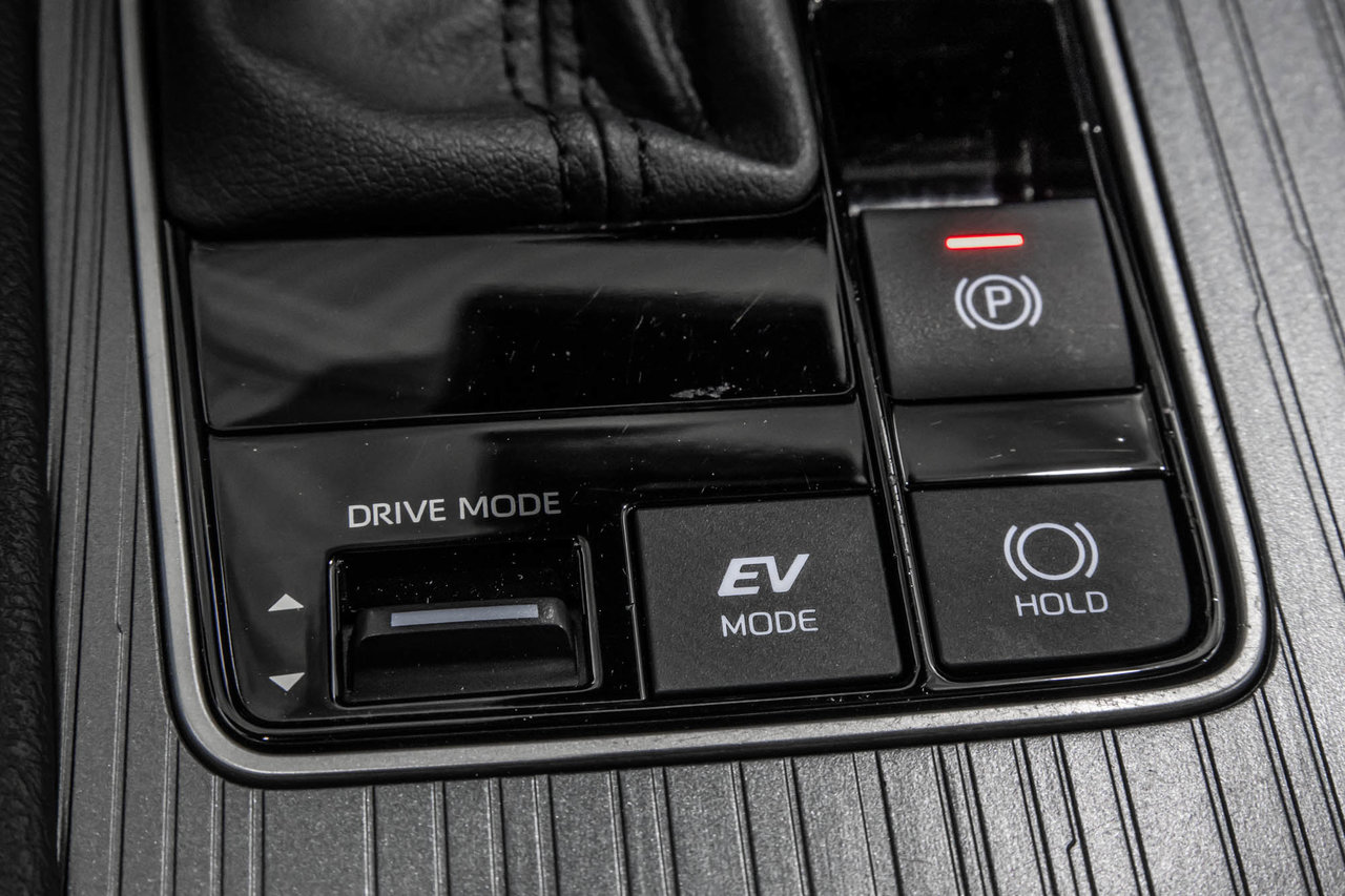 2025 Toyota Sienna Hybrid XLE / HYBRIDE / CUIR / APPLE CARPLAY / CAMÉRA+++-29